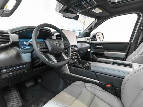 Used 2026 Toyota Tundra Limited AWD/4WD image 4