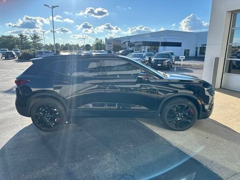 Used 2020 Chevrolet Blazer LT w/ Redline Edition FWD image 3