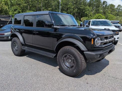 Used 2025 Ford Bronco Outer Banks w/ Sasquatch Package AWD/4WD image 2