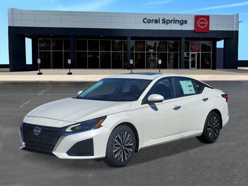 New 2026 Nissan Altima 2.5 SV w/ SV Premium Package FWD image 1