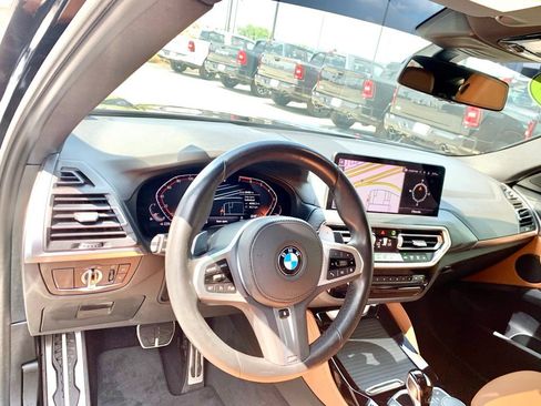 Used 2023 BMW X4 xDrive30i w/ M Sport Package AWD/4WD image 14