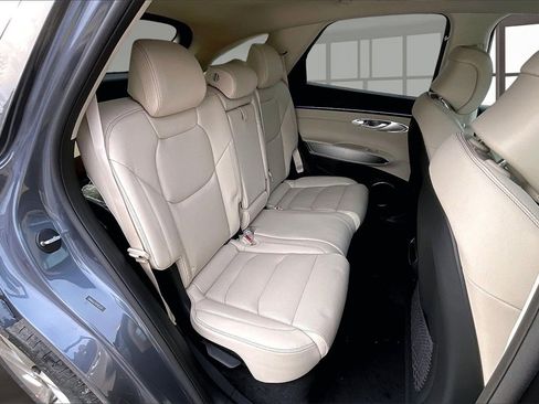 New 2026 Genesis GV70 2.5T Select image 9