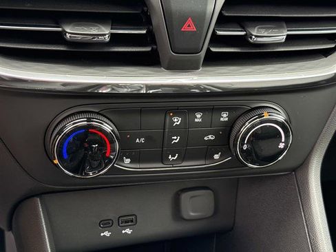 New 2026 Buick Encore GX Preferred w/ Comfort Package FWD image 19