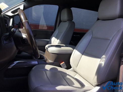 Used 2020 Chevrolet Silverado 3500 LTZ w/ LTZ Premium Package image 31