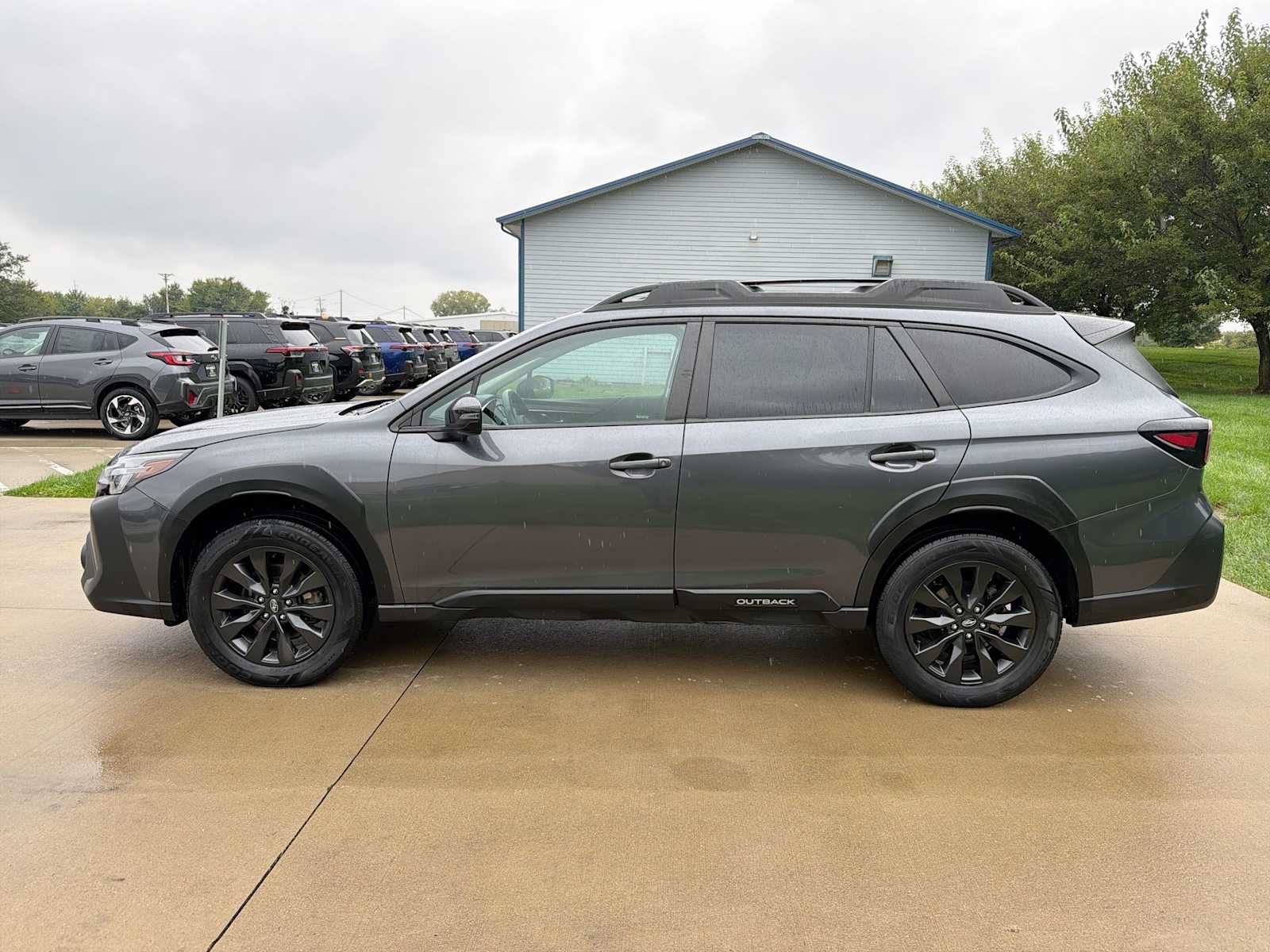Certified 2023 Subaru Outback Onyx Edition AWD/4WD image 3