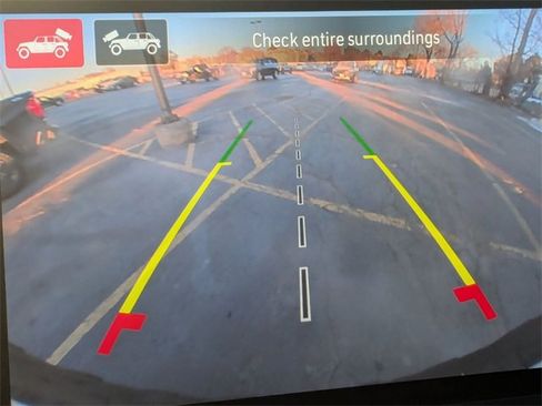 Used 2024 Jeep Wrangler Rubicon w/ Technology Group image 28