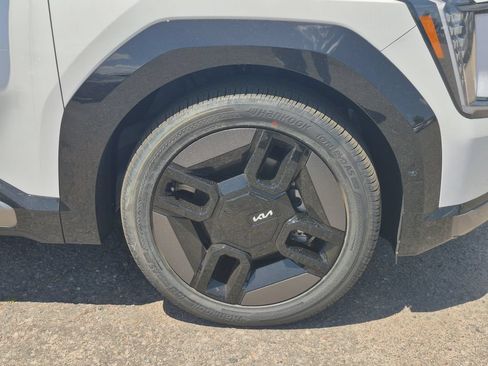 New 2026 Kia EV9 GT-Line AWD/4WD image 17