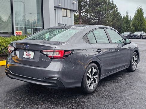 Used 2025 Subaru Legacy Premium image 7