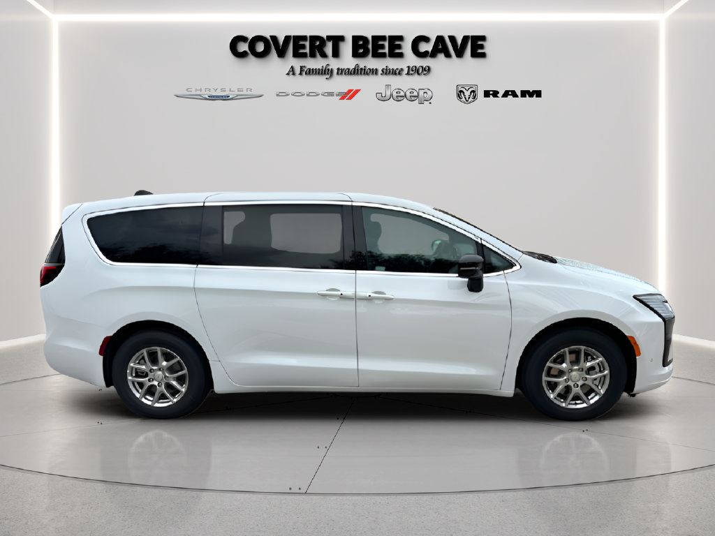 New 2027 Chrysler Pacifica Select FWD image 16