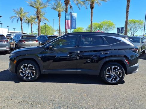 Certified 2025 Hyundai Tucson Limited image 8