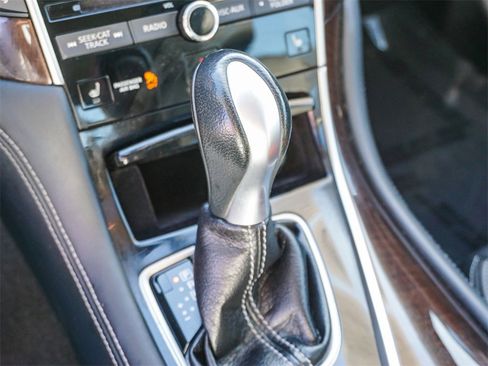 Used 2016 INFINITI Q50 Hybrid w/ Technology Package image 22