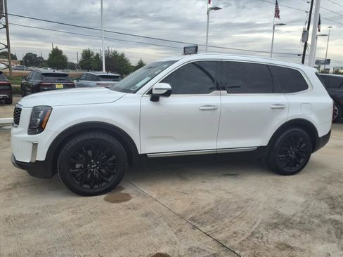 Used 2020 Kia Telluride SX w/ Towing Package image 3