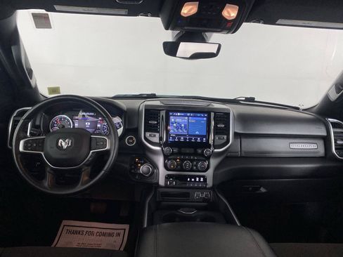 Used 2022 RAM 1500 Big Horn AWD/4WD image 9