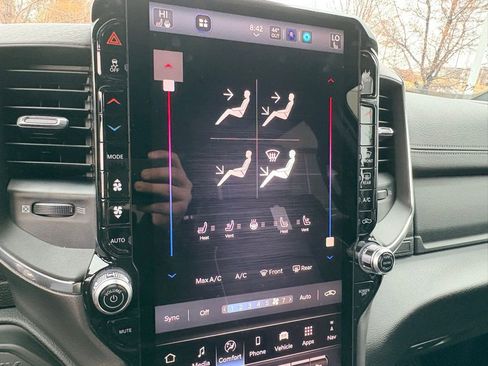 New 2025 RAM 2500 Laramie image 25