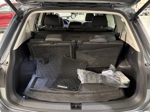 Certified 2024 Volkswagen Tiguan Wolfsburg Edition FWD image 12