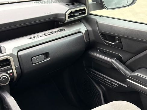 Used 2024 Toyota Tacoma SR5 RWD image 15