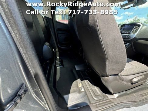 Used 2022 Chevrolet Colorado LT w/ Fleet Safety Package RWD image 16