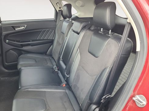 Used 2018 Ford Edge Sport w/ Technology Package AWD/4WD image 13