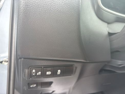 Certified 2026 Toyota Corolla Cross XLE w/ Convenience Package AWD/4WD image 19