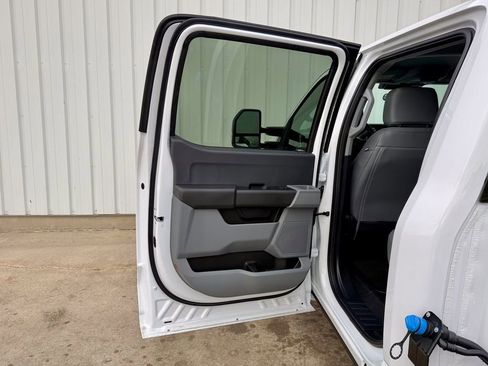 New 2026 Ford F550 4x4 Crew Cab Super Duty image 14