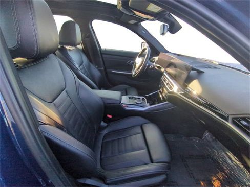 Used 2023 BMW 330e xDrive w/ Premium Package image 17