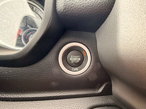 Used 2021 RAM 1500 Big Horn RWD image 19