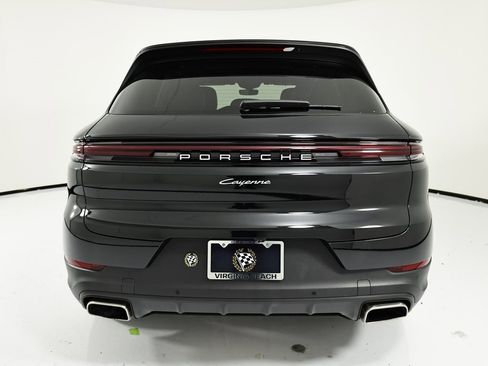 Certified 2024 Porsche Cayenne image 6
