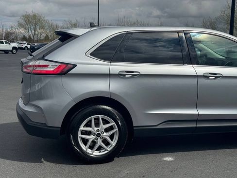 Used 2023 Ford Edge SEL w/ Cold Weather Package AWD/4WD image 5