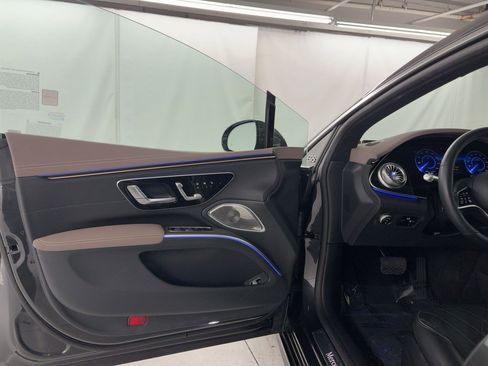 Certified 2023 Mercedes-Benz EQS 580 4MATIC Sedan image 4