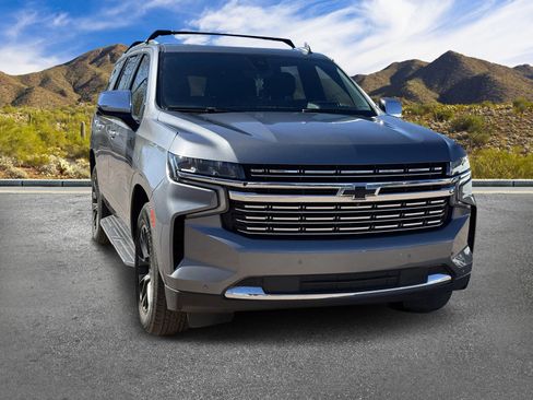 Used 2021 Chevrolet Tahoe Premier w/ Premium Package image 3