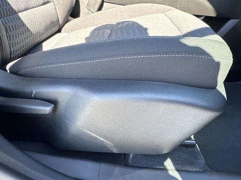 Used 2026 Chevrolet Equinox LT image 12