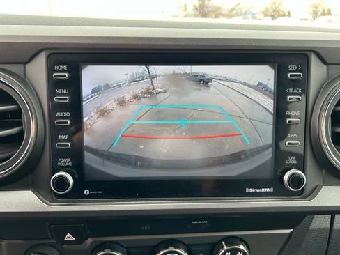 Used 2020 Toyota Tacoma TRD Off-Road image 21