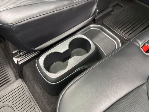 Used 2023 Toyota Highlander Platinum image 41