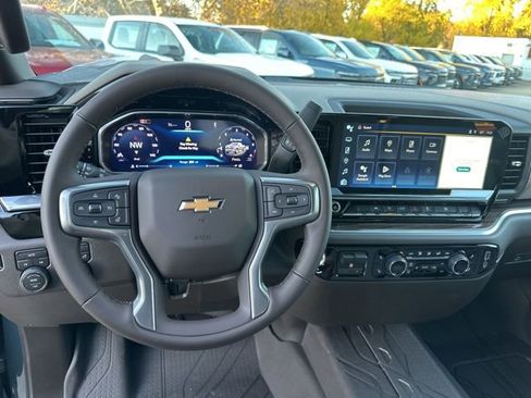 New 2026 Chevrolet Silverado 1500 LT image 12