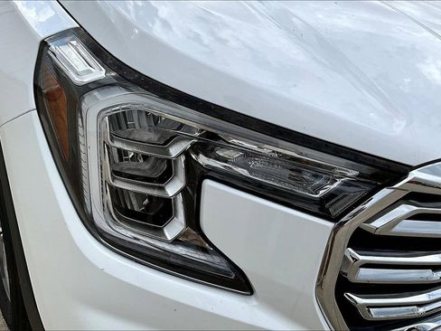 Certified 2024 GMC Terrain SLT image 38