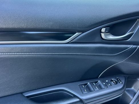 Used 2020 Honda Civic Sport Touring image 12