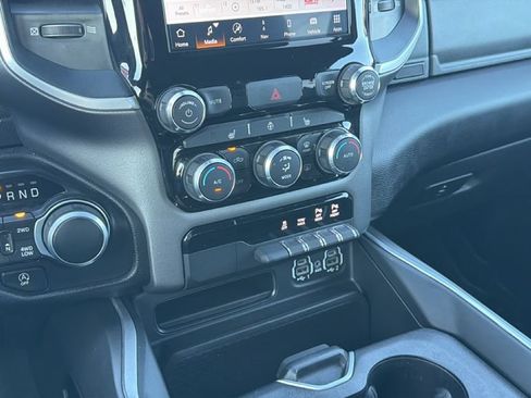 Used 2022 RAM 1500 Big Horn AWD/4WD image 24
