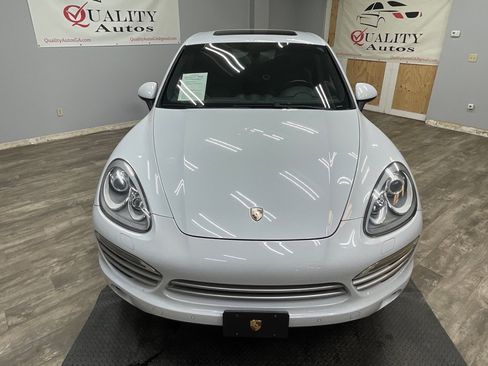 Used 2014 Porsche Cayenne AWD/4WD image 12