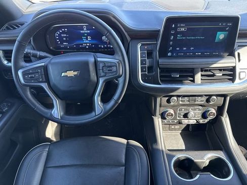 Used 2022 Chevrolet Suburban Premier image 10