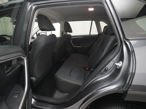 Used 2020 Toyota RAV4 LE image 15