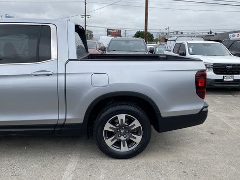 Used 2017 Honda Ridgeline RTL image 8