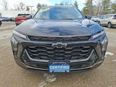 Certified 2024 Chevrolet Trax ACTIV w/ Driver Confidence Package image 2