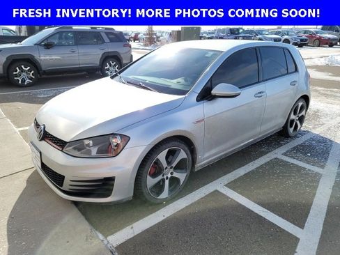 Used 2017 Volkswagen GTI S image 3