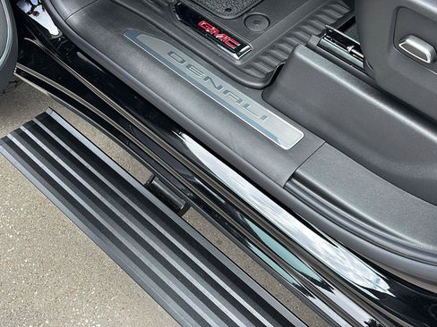 New 2026 GMC Sierra 2500 Denali w/ Denali Reserve Package AWD/4WD image 17