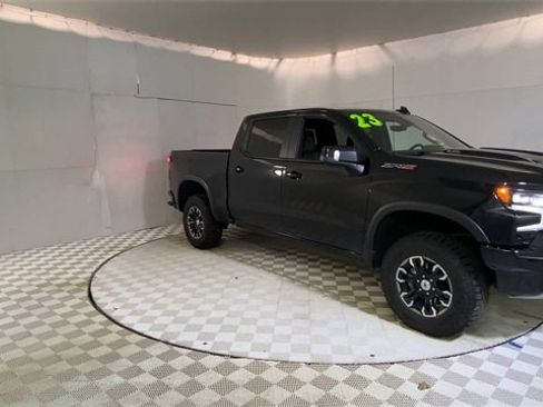 Used 2023 Chevrolet Silverado 1500 ZR2 w/ Technology Package image 2