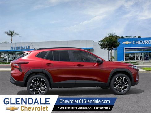 New 2026 Chevrolet Trax RS w/ Driver Confidence Package image 5