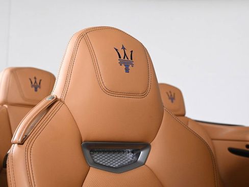 Used 2019 Maserati GranTurismo Sport image 18