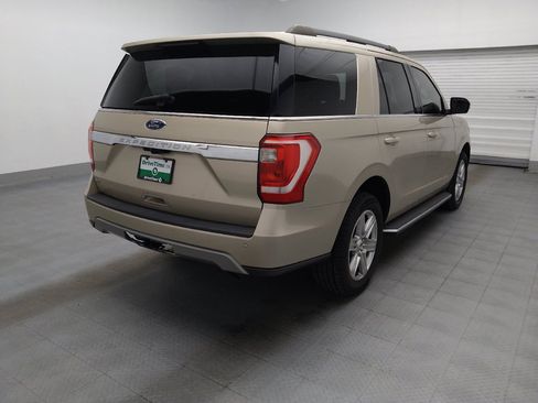 Used 2018 Ford Expedition XLT w/ Equipment Group 202A RWD image 9