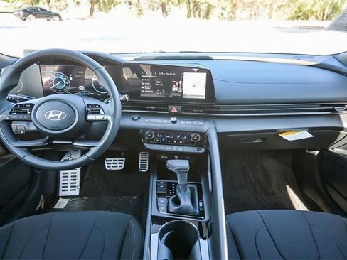 New 2026 Hyundai Elantra Sport image 15
