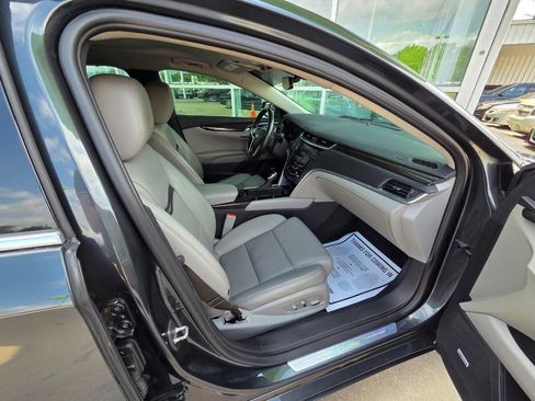 Used 2016 Cadillac XTS Luxury image 21